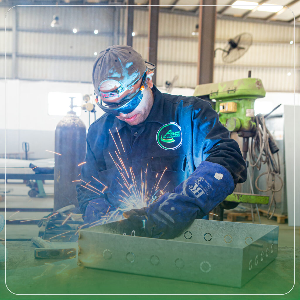 نصائح الخبراء من مصنعي لوحات ABB في مصر